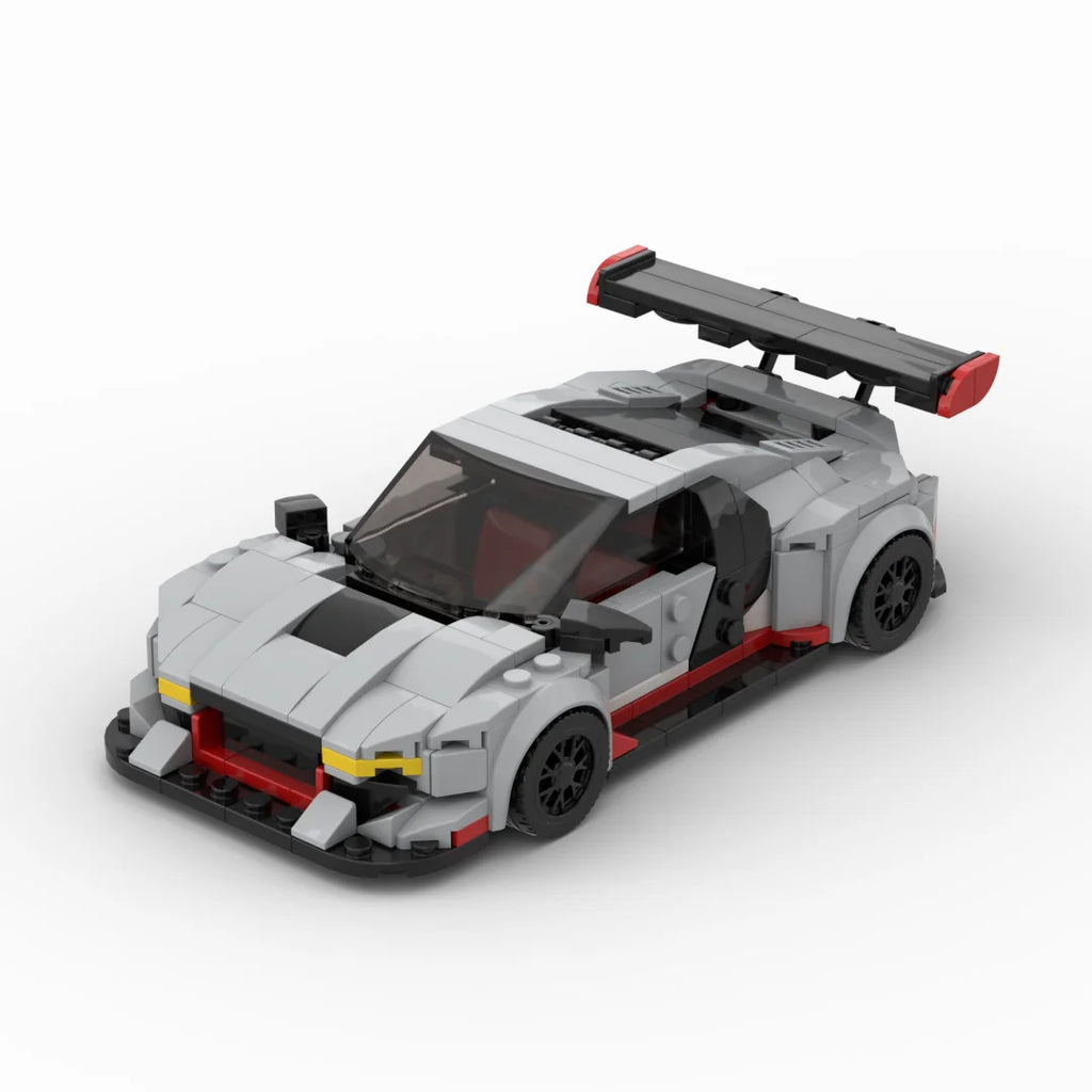 R8 GT